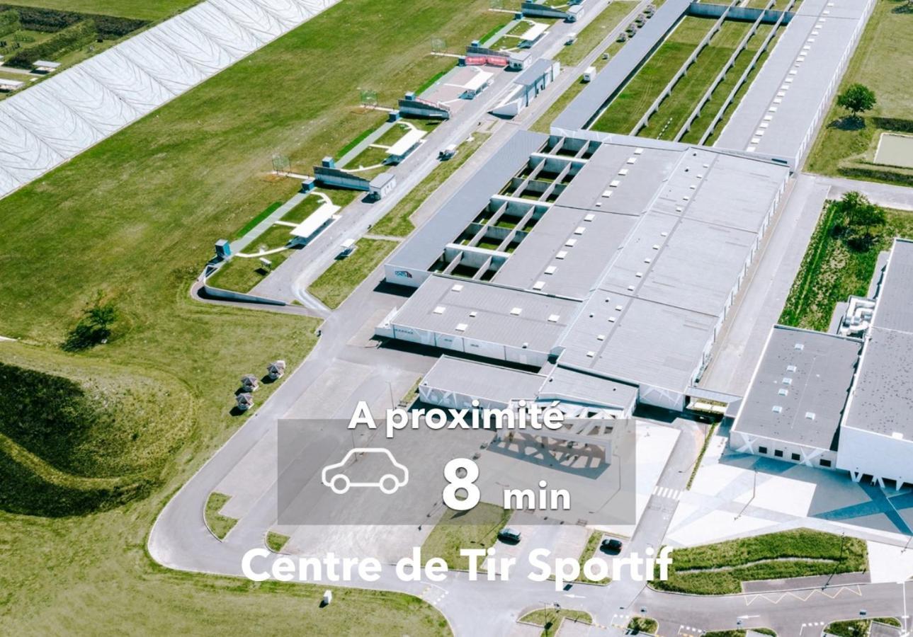 Le Haussmann ⸱ Stationnement Gratuit ⸱ Fibre Διαμέρισμα Déols Εξωτερικό φωτογραφία